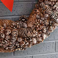 Snowy Pinecone Wreath Image 2
