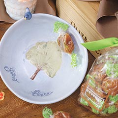 Artisan Bowl & Caramels Image 1