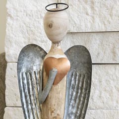 Serafina Angel Statue Image 2