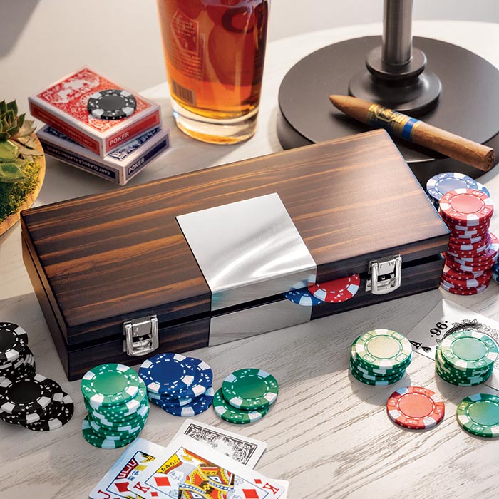 Luxe Poker Night Set Image 1
