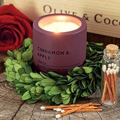 Festive & Fragrant Gift Set Image 1