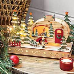 Lit Holiday Cocoa Trailer Image 1