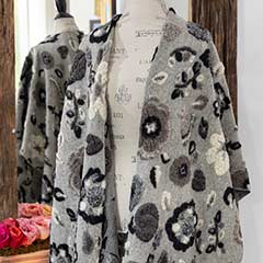 Hearts & Flora Wool Wrap Image 2