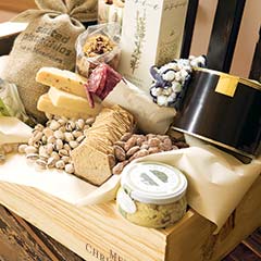Farmhouse Gourmet Pantry: Merry Christmas Crate Image 1